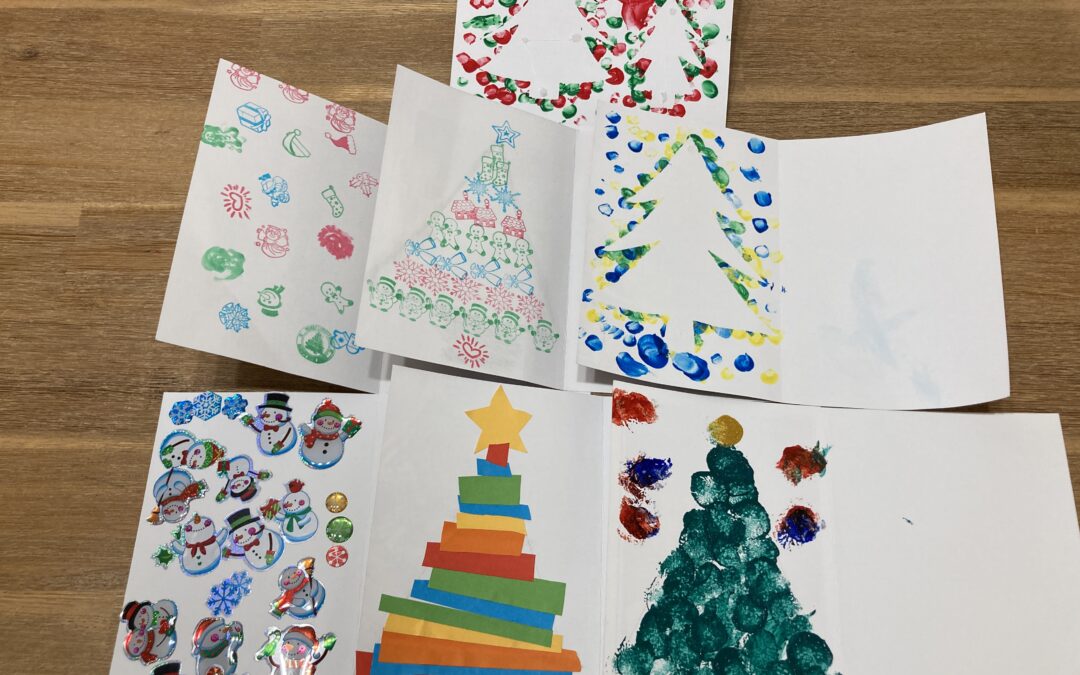 6 karácsonyi képeslap ötlet kisgyerekkel